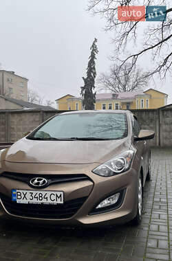 Хэтчбек Hyundai i30 2014 в Каменец-Подольском
