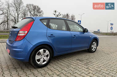 Хэтчбек Hyundai i30 2009 в Луцке