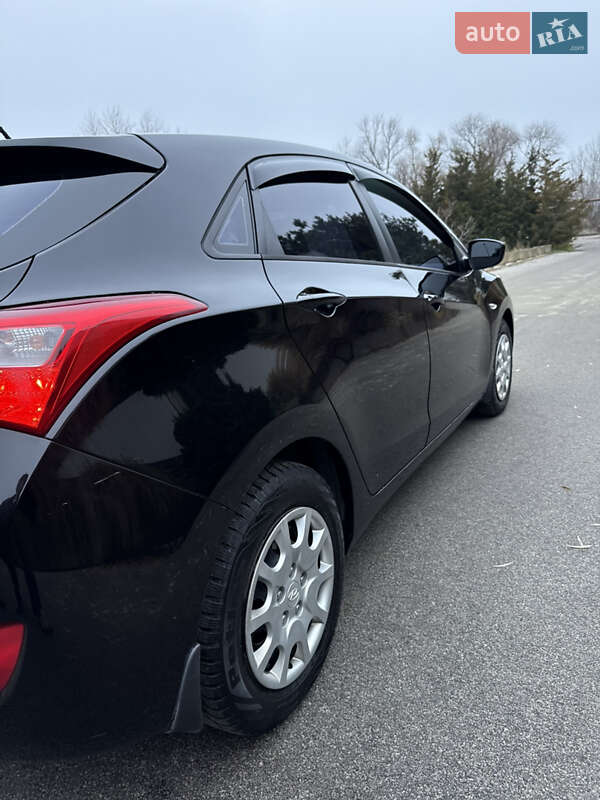 Хэтчбек Hyundai i30 2013 в Днепре