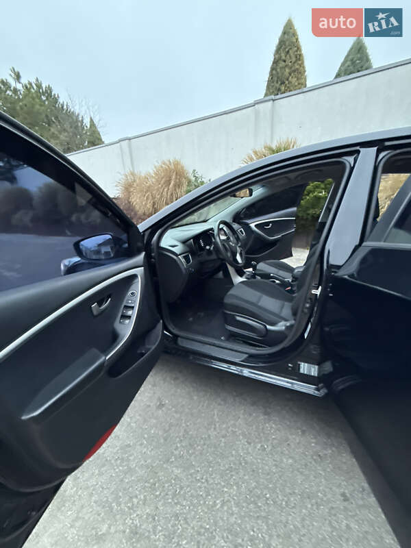Хэтчбек Hyundai i30 2013 в Днепре