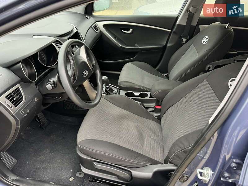 Хэтчбек Hyundai i30 2013 в Днепре