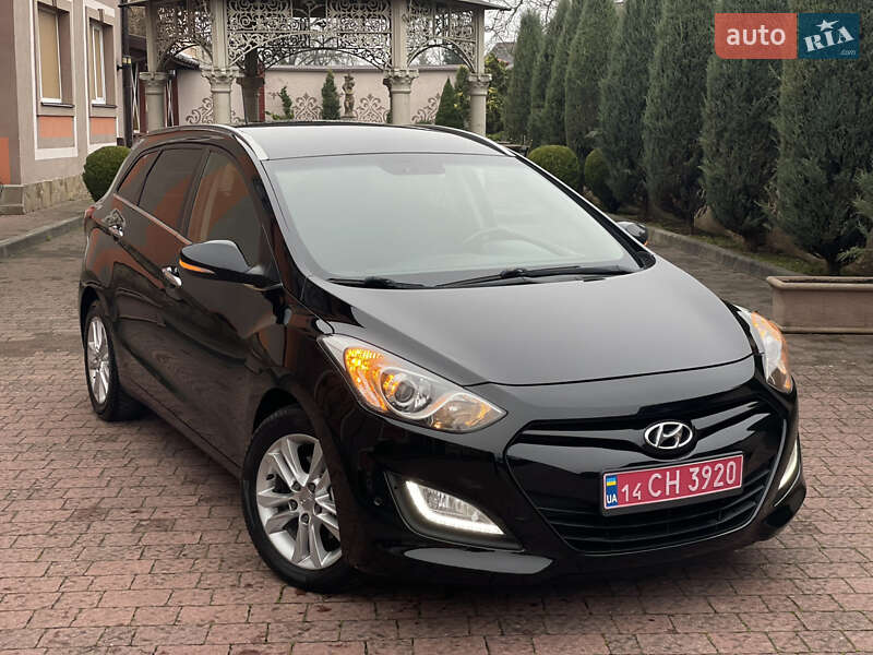 Універсал Hyundai i30 2014 в Стрию фото 3 Універсал Hyundai i30 2014 в Стрию