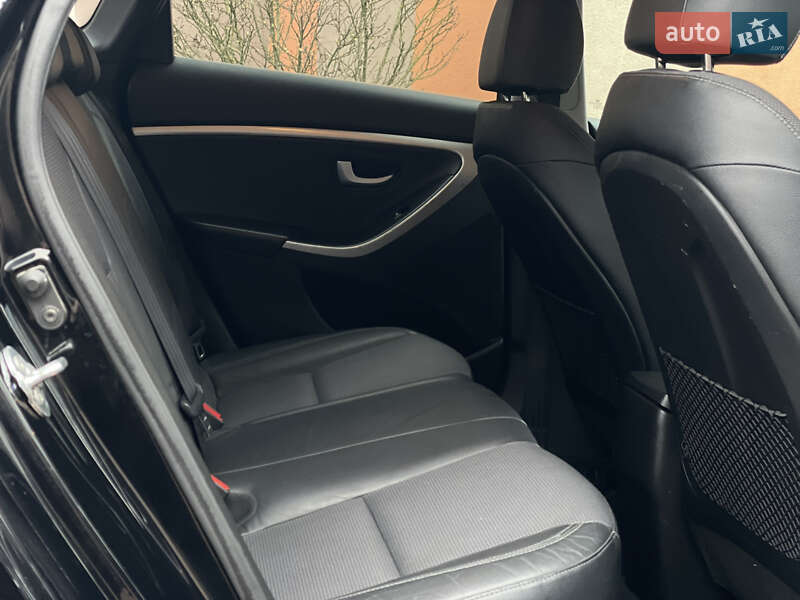 Універсал Hyundai i30 2014 в Стрию фото 80 Універсал Hyundai i30 2014 в Стрию