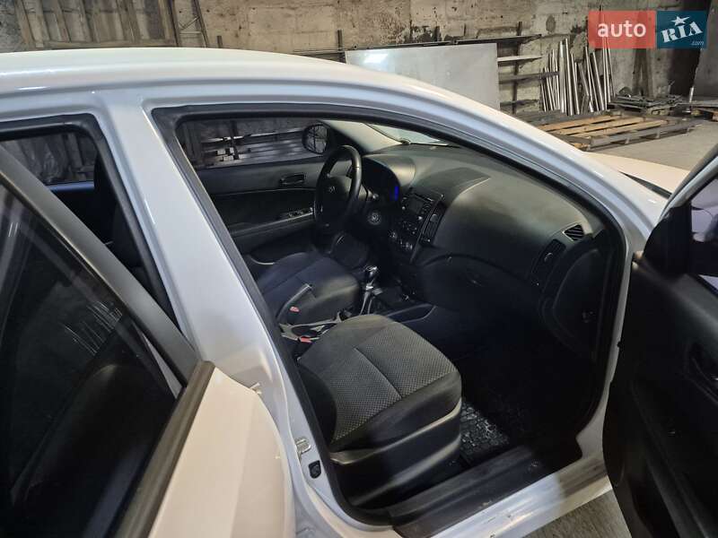 Хетчбек Hyundai i30 2010 в Харкові