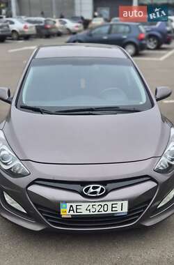Хэтчбек Hyundai i30 2014 в Кривом Роге