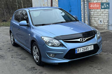 Хэтчбек Hyundai i30 2011 в Житомире