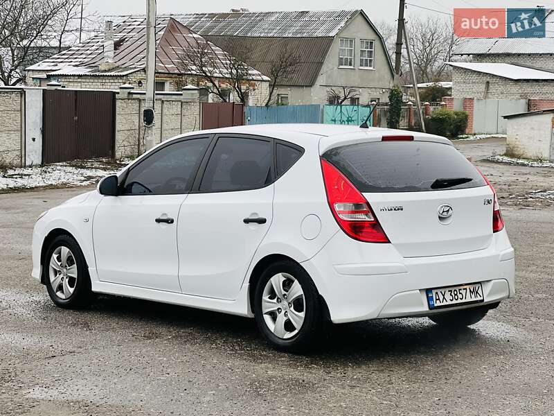 Хэтчбек Hyundai i30 2010 в Харькове фото 7 Хэтчбек Hyundai i30 2010 в Харькове
