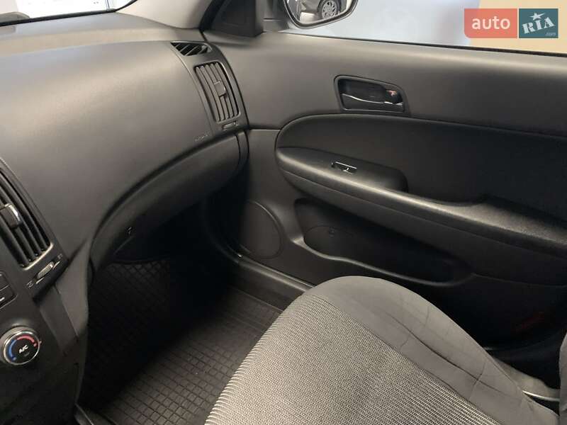 Універсал Hyundai i30 2011 в Вінниці