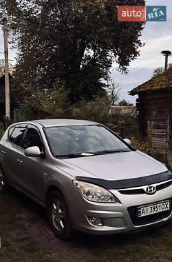 Хэтчбек Hyundai i30 2008 в Киеве