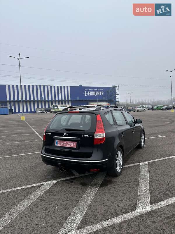 Універсал Hyundai i30 2008 в Рівному