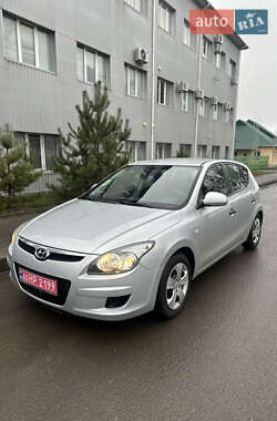 Хэтчбек Hyundai i30 2009 в Луцке