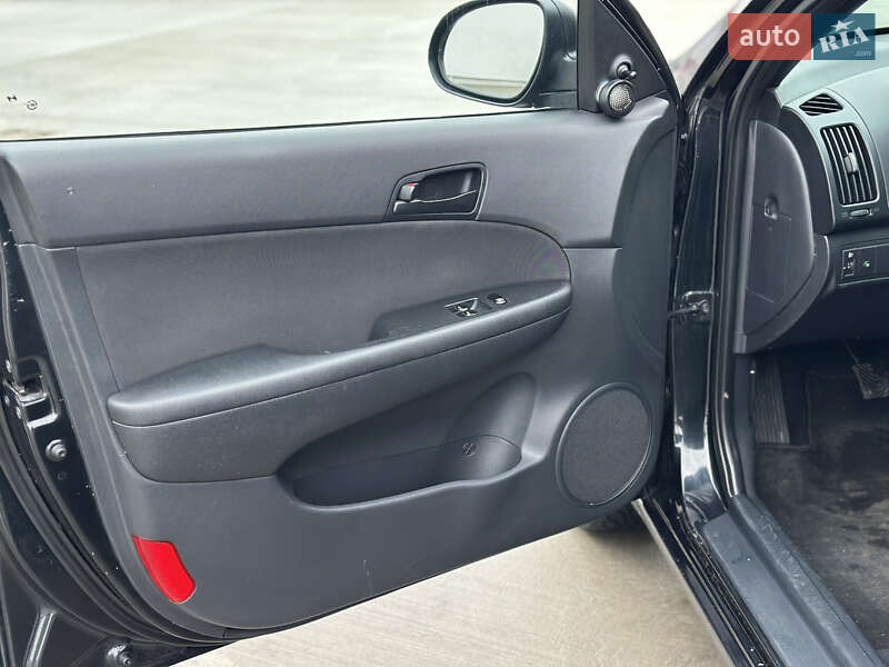 Хетчбек Hyundai i30 2008 в Луцьку фото 10 Хетчбек Hyundai i30 2008 в Луцьку