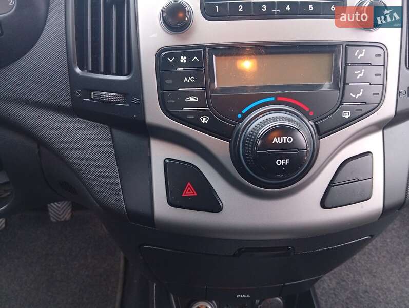Універсал Hyundai i30 2009 в Полтаві