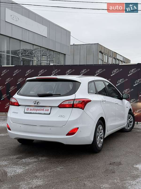 Універсал Hyundai i30 2015 в Сумах