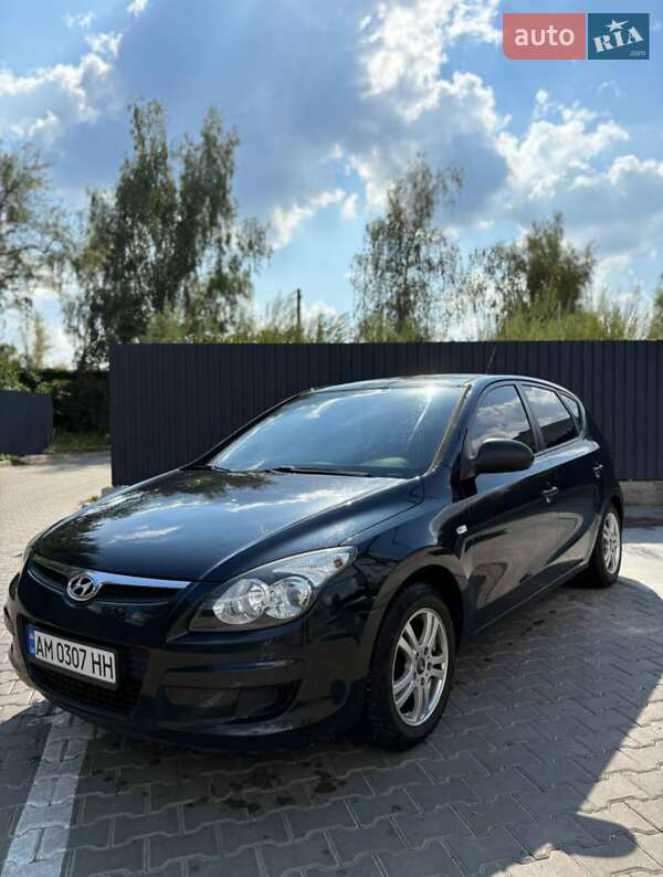 Хетчбек Hyundai i30 2009 в Житомирі