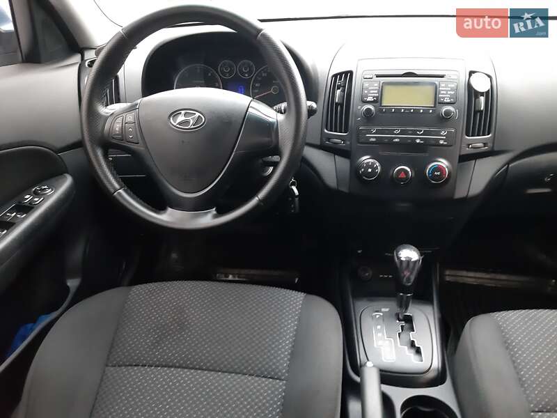 Хетчбек Hyundai i30 2011 в Житомирі