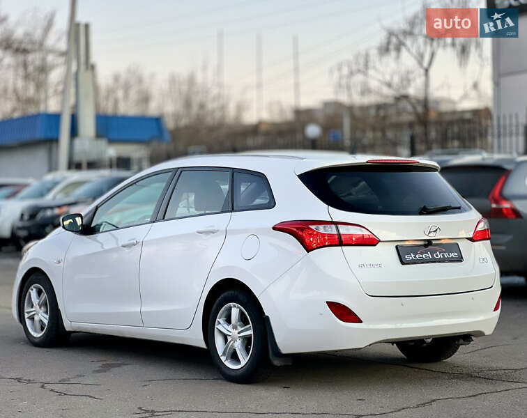 Універсал Hyundai i30 2013 в Миколаєві