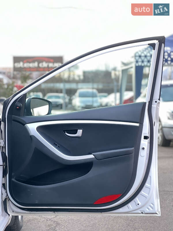 Універсал Hyundai i30 2013 в Миколаєві