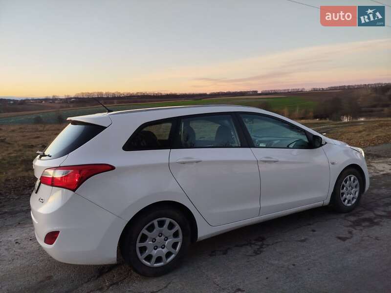 Универсал Hyundai i30 2013 в Виннице