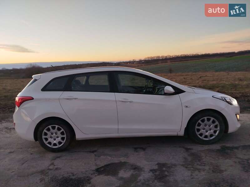 Универсал Hyundai i30 2013 в Виннице