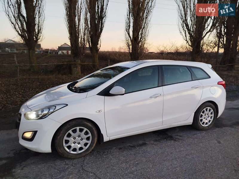 Универсал Hyundai i30 2013 в Виннице