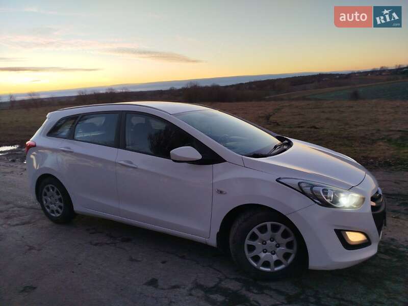 Универсал Hyundai i30 2013 в Виннице