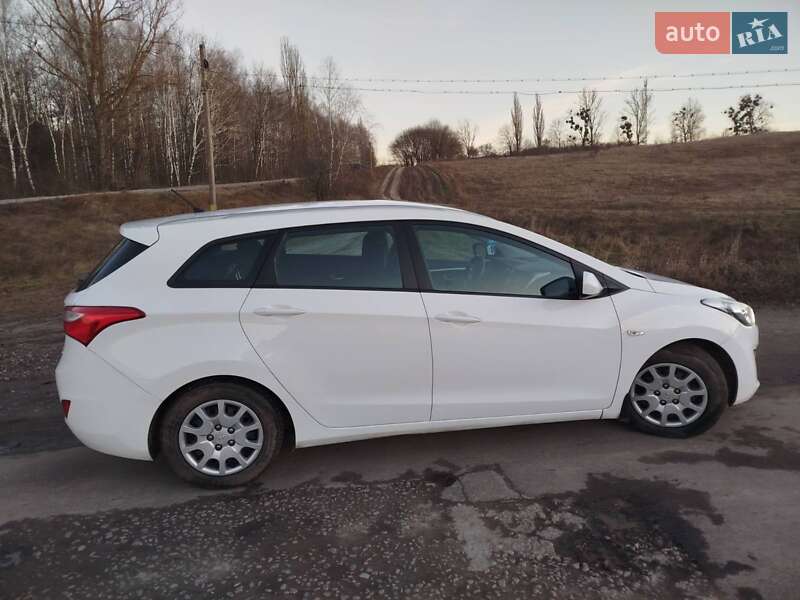 Универсал Hyundai i30 2013 в Виннице