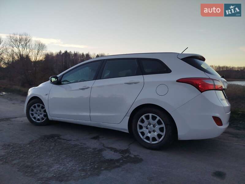 Универсал Hyundai i30 2013 в Виннице