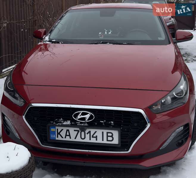 Фастбэк Hyundai i30 2019 в Тараще