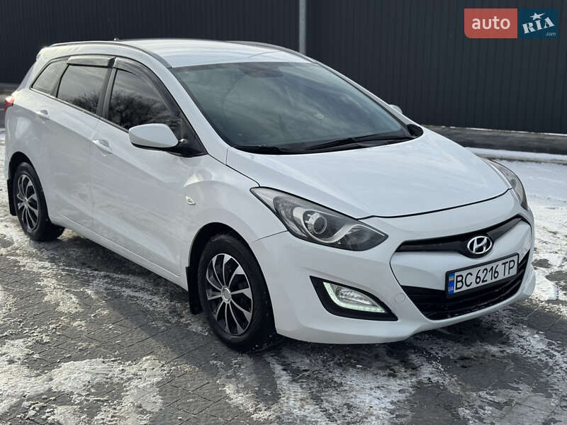 Универсал Hyundai i30 2013 в Самборе фото 9 Универсал Hyundai i30 2013 в Самборе