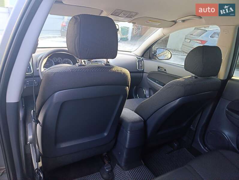 Хэтчбек Hyundai i30 2011 в Самборе