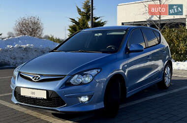 Хетчбек Hyundai i30 2011 в Мукачевому