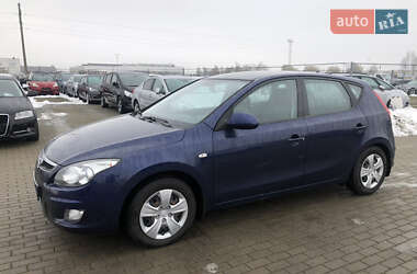 Хэтчбек Hyundai i30 2009 в Луцке
