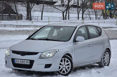 Хэтчбек Hyundai i30 2008 в Вышгороде