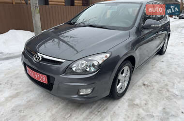Хетчбек Hyundai i30 2009 в Охтирці