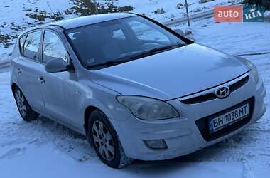 Хэтчбек Hyundai i30 2007 в Каменском