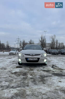 Хэтчбек Hyundai i30 2008 в Киеве