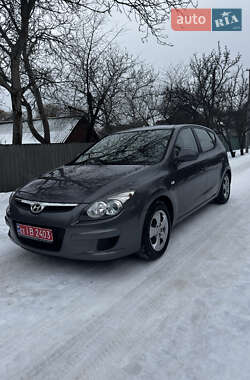 Хетчбек Hyundai i30 2009 в Охтирці