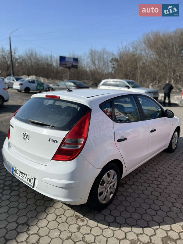 Хэтчбек Hyundai i30 2007 в Луцке