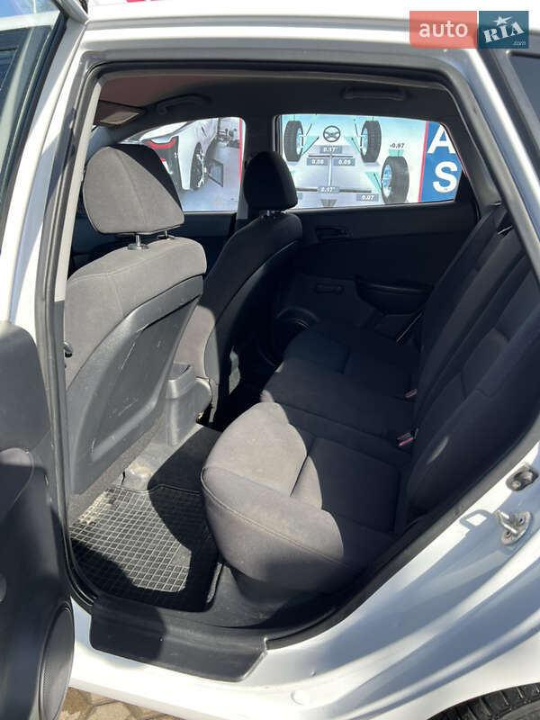 Хэтчбек Hyundai i30 2007 в Луцке