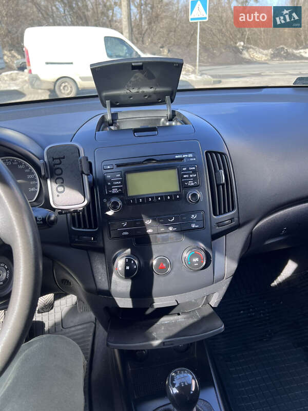 Хэтчбек Hyundai i30 2007 в Луцке