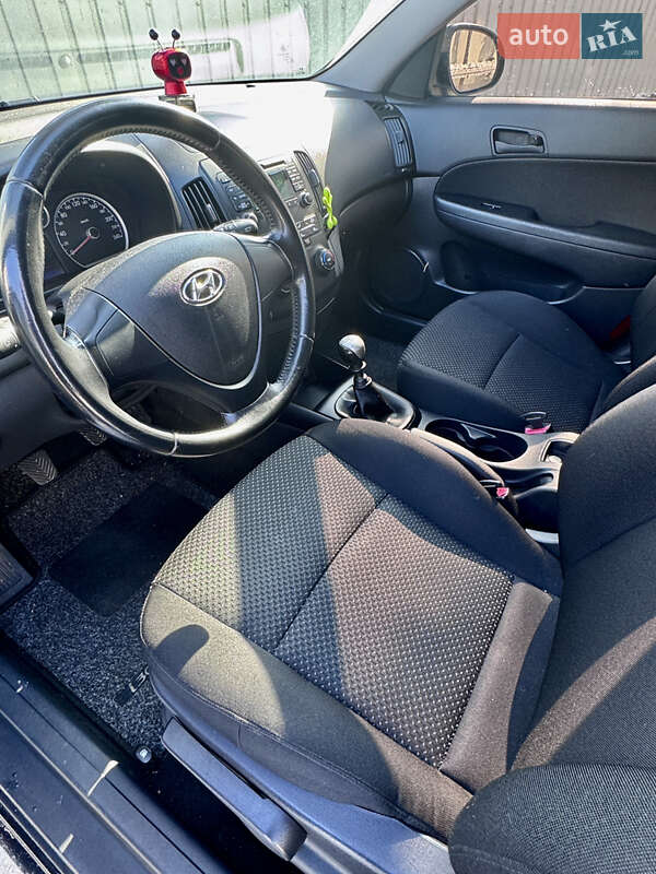 Хэтчбек Hyundai i30 2009 в Кременчуге