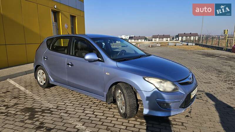 Хэтчбек Hyundai i30 2011 в Ровно