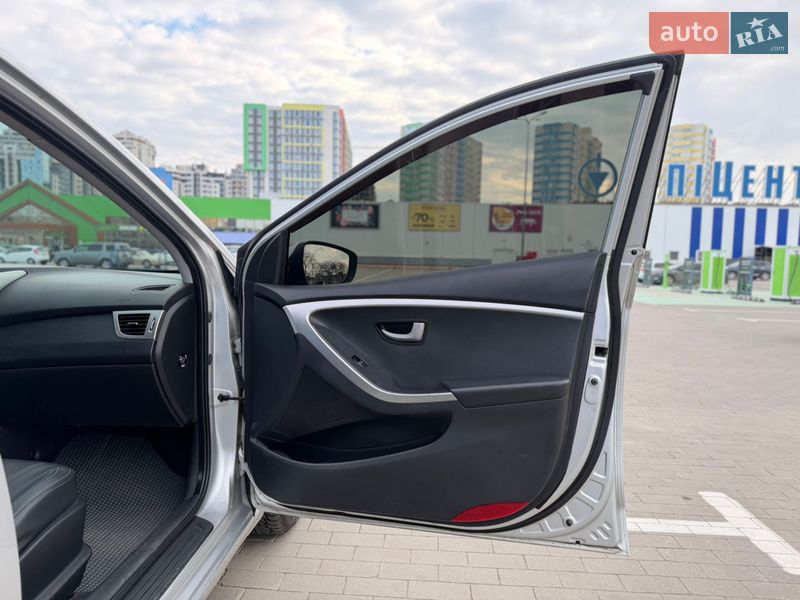 Хэтчбек Hyundai i30 2013 в Одессе