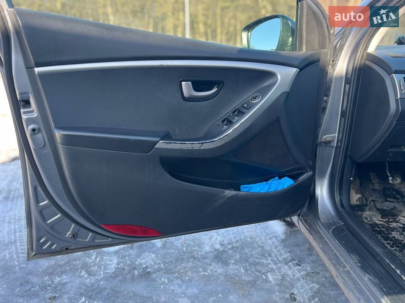 Хэтчбек Hyundai i30 2013 в Львове