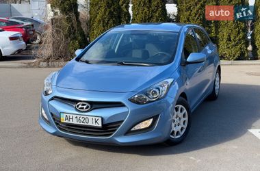 Хэтчбек Hyundai i30 2013 в Киеве