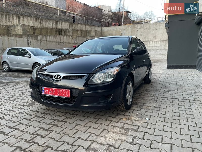 Хэтчбек Hyundai i30 2009 в Хмельницком
