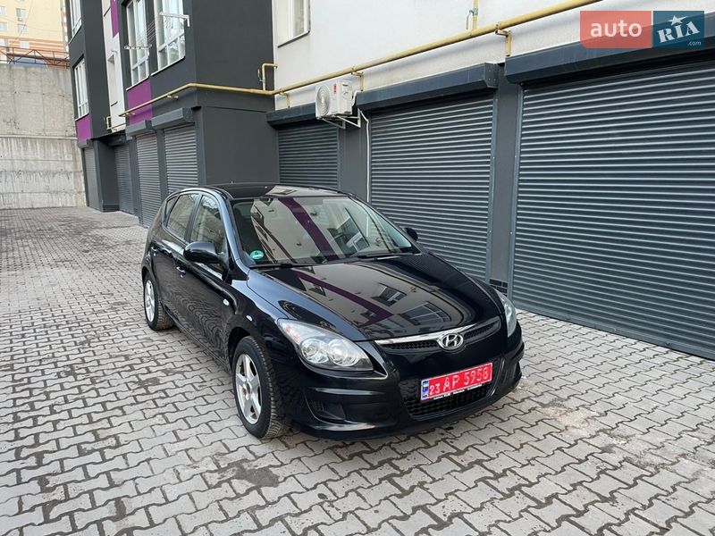 Хэтчбек Hyundai i30 2009 в Хмельницком