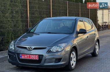 Хетчбек Hyundai i30 2009 в Старокостянтинові