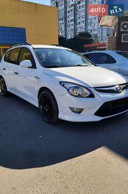 Универсал Hyundai i30 2011 в Днепре